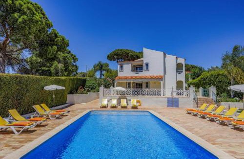 Figueiral Villa | Villa Amora by Villa Plus