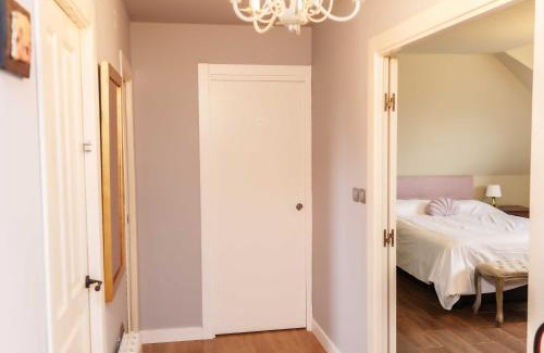 Santillana del Mar Apartment | Villa Amore