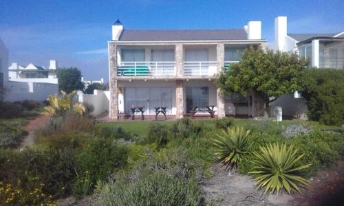 Paternoster House | Villa Amore