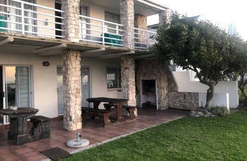 Paternoster House | Villa Amore