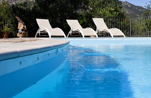 Olbia Apartment | Villa Anastasia Superior Suite in B&B con Piscina