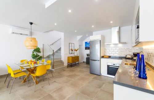 Puerto Calero Villa | Villa Andrea del Mar by Villa Plus