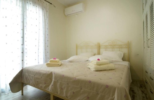 Petaleia Villa | Villa Angie Nymfes Corfu Villa