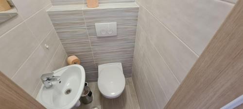 Komarna Apartment | Villa Aninka