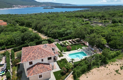 Kornic House | VILLA ANNA (5*): Stone house, heated pool, Jacuzzi, sea view, Gym, 900m from sea