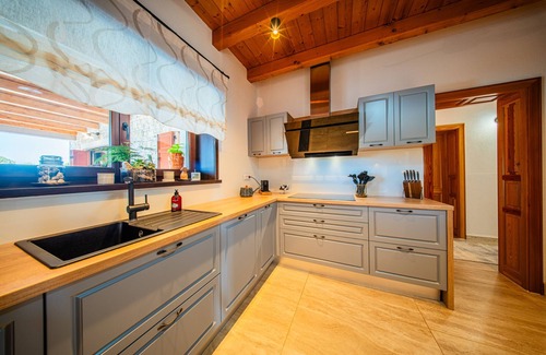 Hrboki Villa | Villa Antea for 10 people near Barban with heated pool 75 m2 - welness & large garden