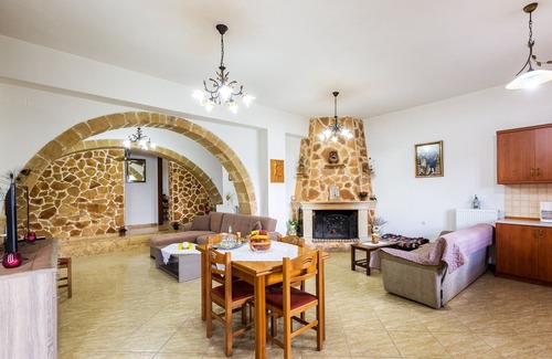 Monopari Villa | Villa Antheon - Three Bedroom Villa with Private Pool