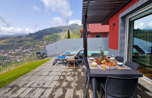 Calheta House | Villa Antonina by LovelyStay