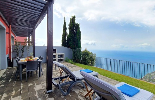 Calheta House | Villa Antonina by LovelyStay