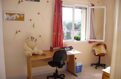Peymeinade Villa | villa any comfort on closed ground raised with swimming pool 8x4m
