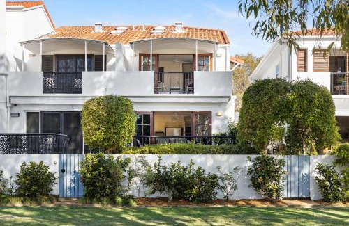 Noosaville Apartment | Villa Aqua Riverside Retreat with Pool