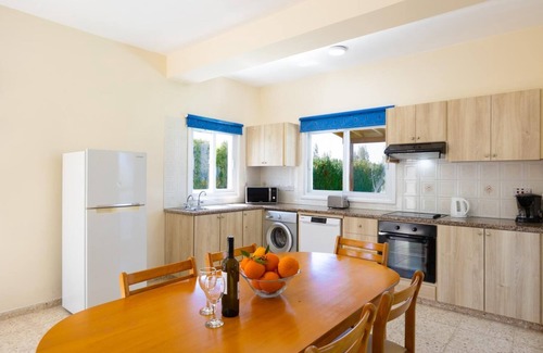 Argaka Villa | Villa Aristotelis - Two Bedroom Villa, Sleeps 6