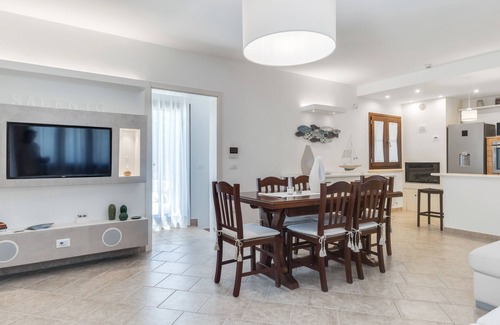 Corsano Villa | VILLA AROMA
