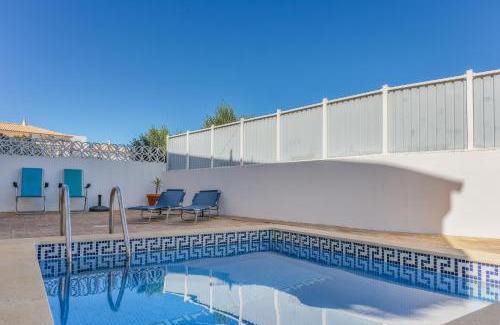 Luz Villa | Villa Arpeggio - Cozy 3-Bedroom Villa with Private Pool in Montinhos da Luz, Lagos