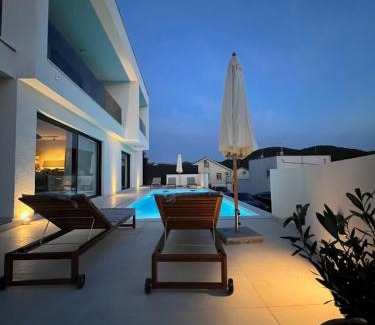 Zman Villa | Villa Artemis II