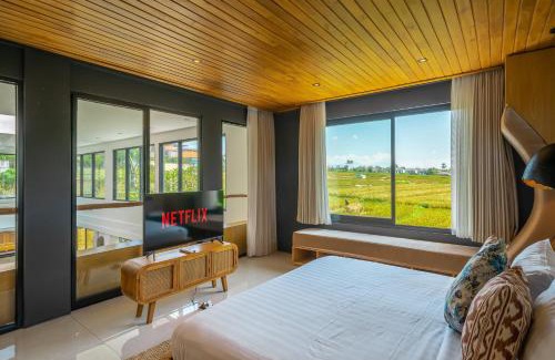 Beraban Villa | Villa Asri - Incredible Tropical 3BR close to Nyanyi beach!