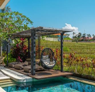 Beraban Villa | Villa Asri - Incredible Tropical 3BR close to Nyanyi beach!