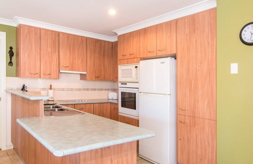 Tuncurry Villa | Villa at 1/54 Parkes Street