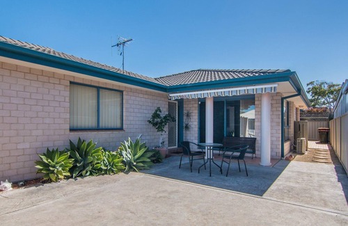 Tuncurry Villa | Villa at 1/54 Parkes Street