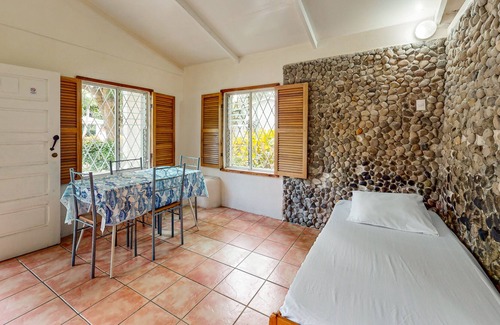 Puntarenas Cottage | Villa at beachfront property with terrace & shared pool - steps to the sand!