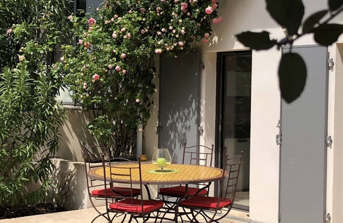 Saint-Marc-Jaumegarde House | Villa at the foot of the Sainte Victoire, Aix en Provence