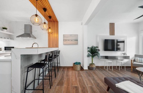 Dorado del Mar Apartment | Villa Atlántico Pez | Trendy 2 BR w/Parking