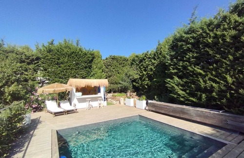 Carnoux-en-Provence Villa | Villa au Calme Avec Piscine et Jardin