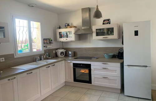 Fuveau Villa | Villa au Calme, 6 Personnes Avec Piscine