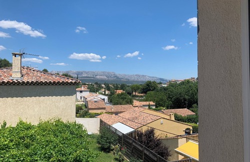 Fuveau Villa | Villa au Calme, 6 Personnes Avec Piscine