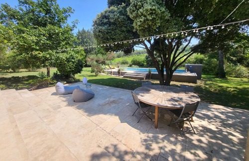 Mondragon House | Villa au Calme Piscine et Clim