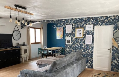 Meounes-les-Montrieux House | Villa Avec Piscine et Jacuzzi