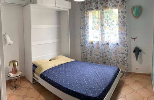 Meounes-les-Montrieux House | Villa Avec Piscine et Jacuzzi