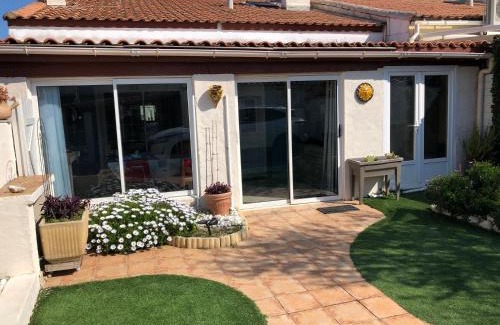 La Celle-sous-Gouzon Villa | Villa avec piscine côté mer