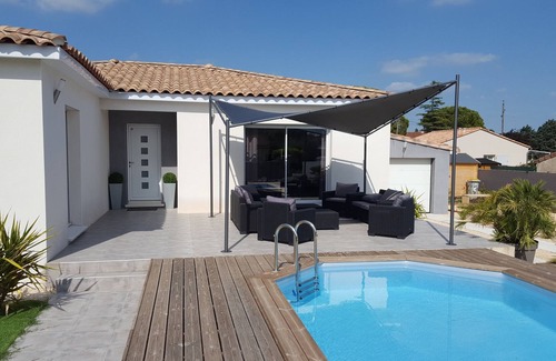 Rousson Villa | Villa Avec Piscine Alés en Cévennes