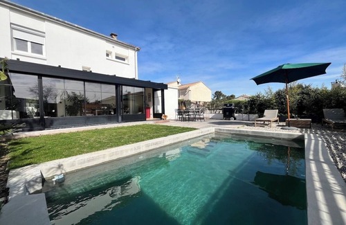 Alco Villa | Villa Avec Piscine Proche du Centre Ville