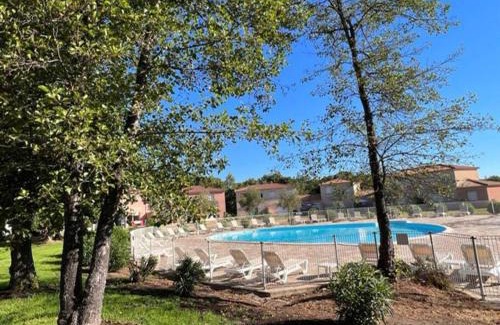 Santa-Maria-Poggio House | Villa avec terrasse et vue piscine, proche plage