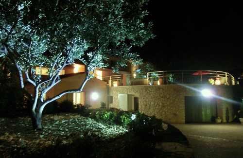 Bandol Villa | Villa Azur Golf 5*, sea view, quiet, close city center, air conditioning, WIFI