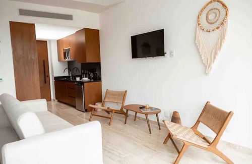 Tulum Resort | Villa Azure 1 Bedroom | 1 Bath | 2 Guests