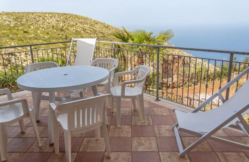 San Vito Lo Capo Apartment | Villa Azzurra con vista sul mare
