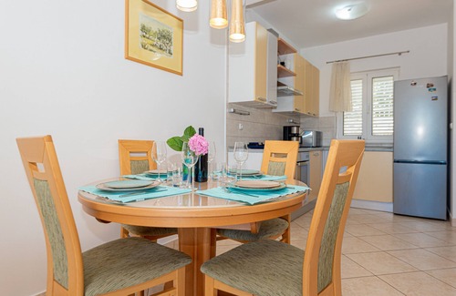 Pirovac House | Villa Bašić (V8801-K1) - Pirovac
