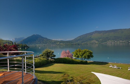 Veyrier-du-Lac Villa | Villa Bagatelle 5 stars Vision Luxe 10 people 5 bedrooms Annecy