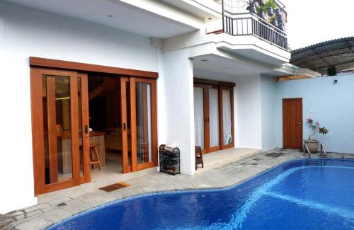 Denpasar Barat Villa | Villa Bale Damai Denpasar