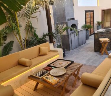 Dhahban Villa | Villa Bali Jeddah