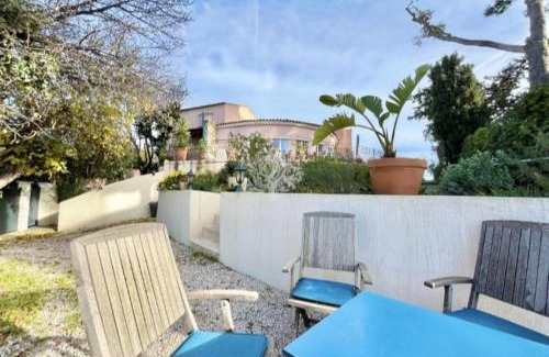 Bandol Villa | VILLA BANDOL PROCHE du PORT et DES PLAGES