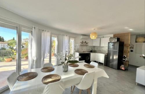 Bandol Villa | VILLA BANDOL PROCHE du PORT et DES PLAGES