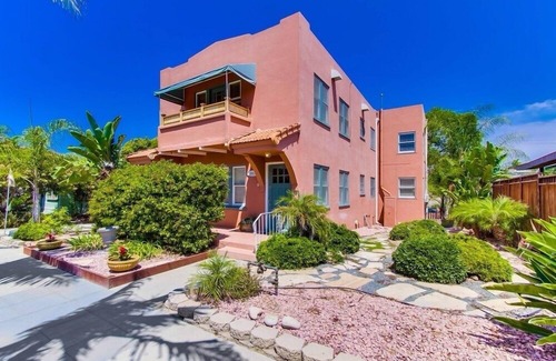 North Park Villa | Villa Barajas - Modern, Romantic Suite Near Park, Zoo, Coronado Island