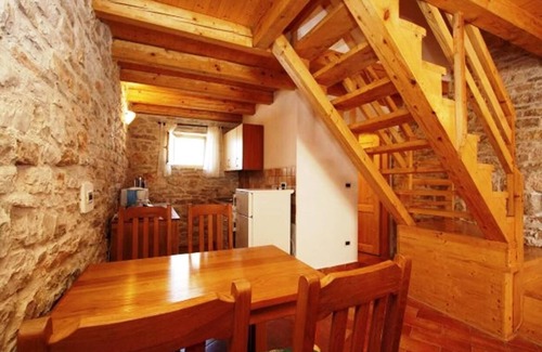 Orihi House | Villa Barbara Barban with private pool, outdoor furniture, garden, free parking
