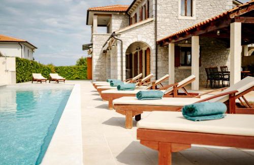 Visnjan House | Villa Begonia