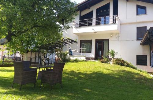 Mali Radic House | Villa Behić