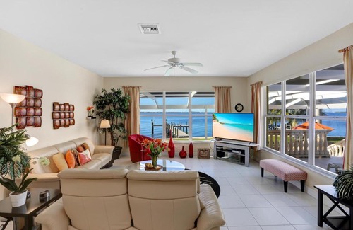 Yacht Club Villa | Villa Bel Air
